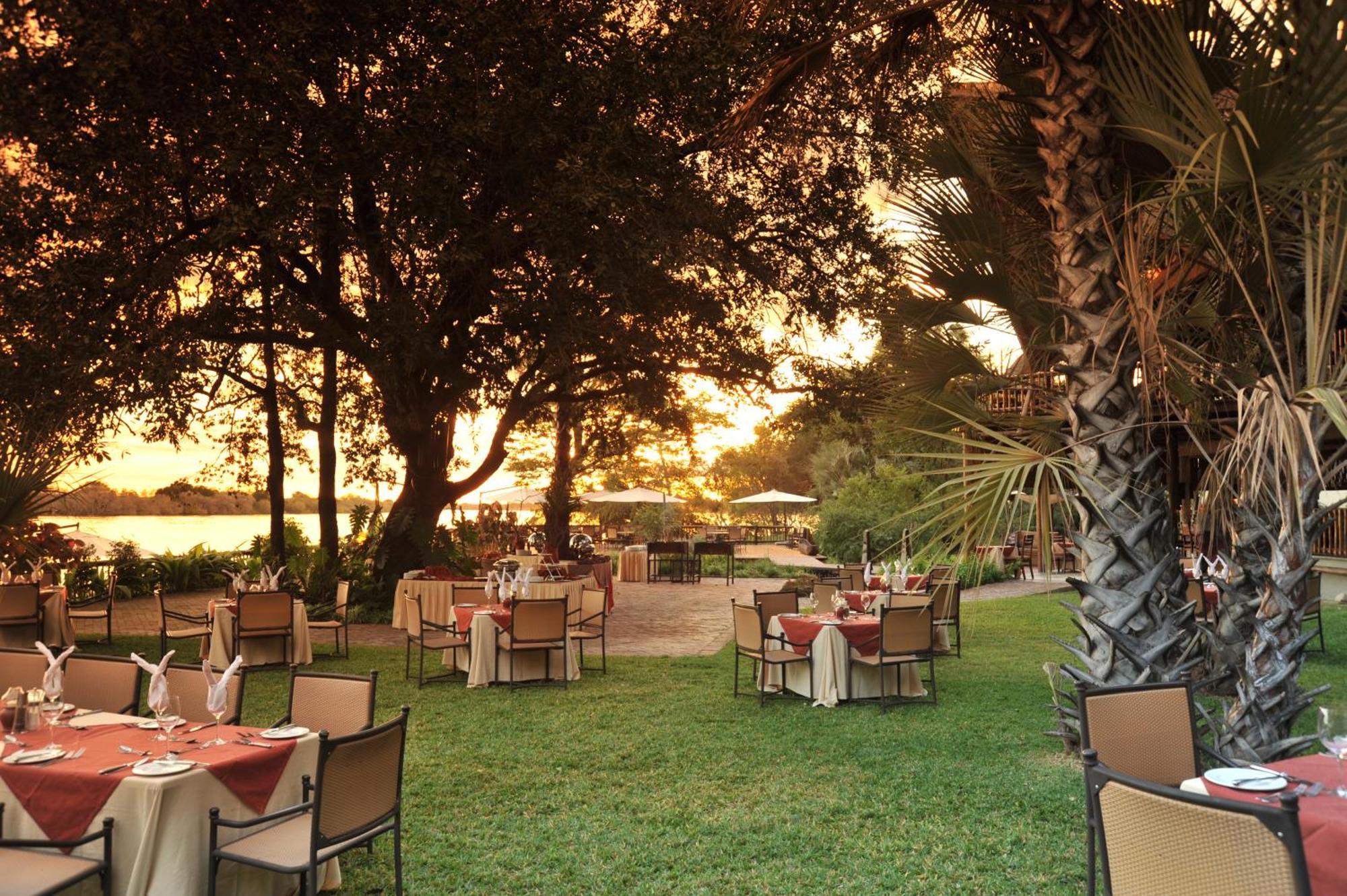 The David Livingstone Safari Lodge & Spa Bagian luar foto